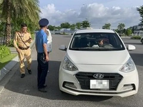 Quảng Ninh: Xử lý gần 600 trường hợp xe “dù” chở khách