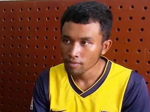 Tạm giam đối tượng đâm bố của bạn trọng thương