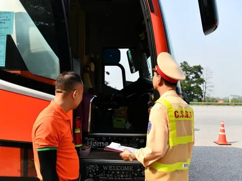 Ghi hình 'phạt nguội', hàng trăm xe vi phạm trên các tuyến cao tốc