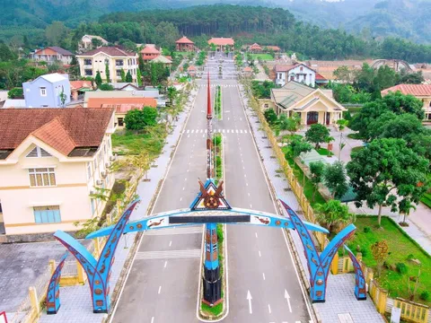 Công nhận huyện A Lưới, tỉnh Thừa Thiên Huế thoát nghèo năm 2024