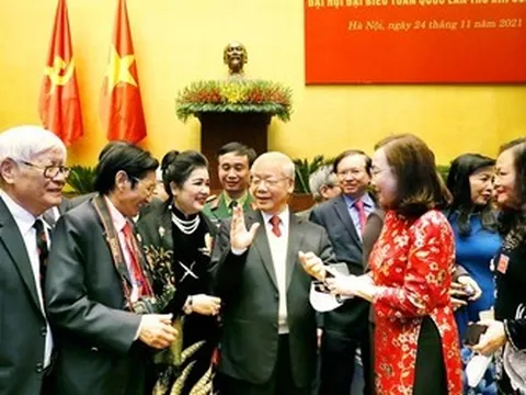 “Có một mái đầu tóc bạc” - Thay lời muốn nói của nhân dân với Tổng Bí thư Nguyễn Phú Trọng