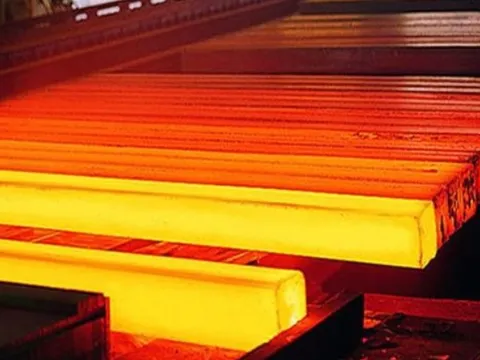 Áp thuế chống phá giá với thép cán nóng nhập khẩu: Bảo vệ DN nội, người tiêu dùng có chịu thiệt?
