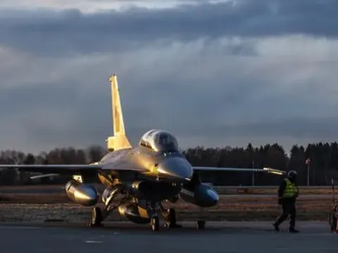 Tiêm kích F-16 đến Ukraine đánh dấu bước chuyển về chiến thuật và trang bị