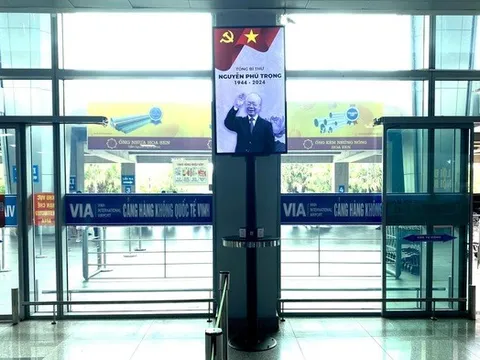 Trình chiếu phim tư liệu về Tổng Bí thư Nguyễn Phú Trọng tại các sân bay trên cả nước