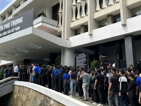 Đông đảo nhân dân miền nam viếng Tổng Bí thư Nguyễn Phú Trọng