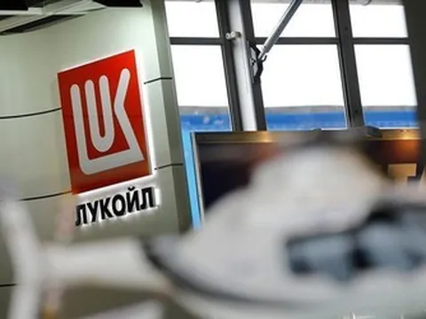 EU “không vội” đứng ra dàn xếp vụ Ukraine chặn dòng chảy dầu Nga