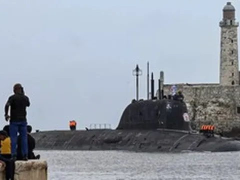 Nga khen tàu chiến NATO “hành động lịch sự” ở Cuba