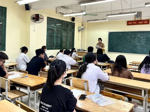 Tuyển sinh 2024: 151 trường ĐH công bố 'điểm sàn' xét tuyển