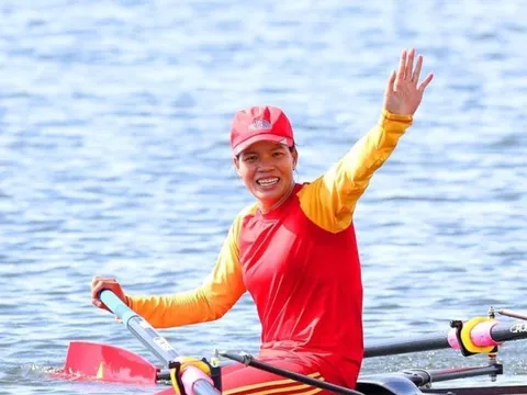 Phạm Thị Huệ xuất sắc vào tứ kết rowing Olympic 2024