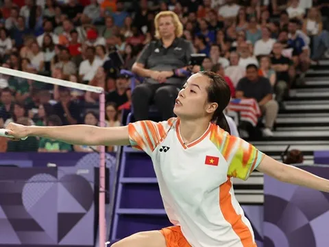 VĐV cầu lông Nguyễn Thùy Linh thắng trận ra quân Olympic Paris 2024