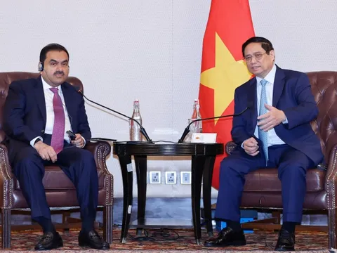 Thủ tướng tiếp lãnh đạo tập đoàn lớn nhất Ấn Độ, thúc đẩy hàng loạt dự án hạ tầng lớn