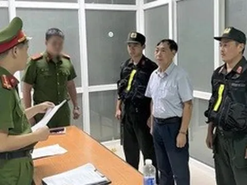 Bắt Giám đốc Công ty TNHH Xây dựng Sông Hồng