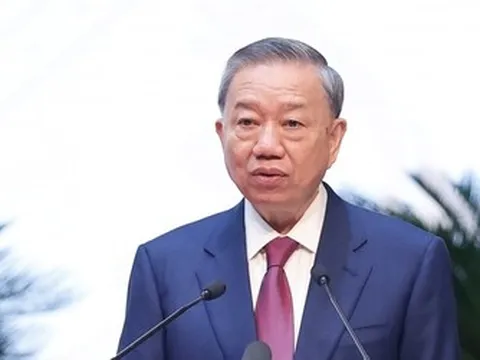 Tổng Bí thư, Chủ tịch nước Lào chúc mừng Tổng Bí thư, Chủ tịch nước Tô Lâm