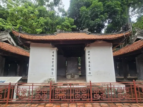 Chiêm ngưỡng ‘Hình tượng rồng trên bia Tiến sĩ’ tại Văn Miếu - Quốc Tử Giám