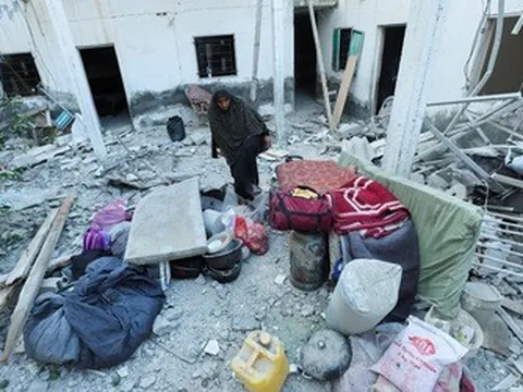 Israel không kích hai trường học và một khu bệnh viện sau khi đàm phán thất bại