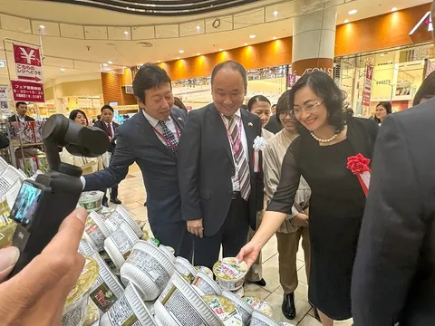 Äa sáº¯c mÃ u vÄn hÃ³a áº©m thá»±c ÄÆ°á»ng phá» Viá»t Nam táº¡i tuáº§n hÃ ng Viá»t Nam táº¡i AEON Nháº­t Báº£n