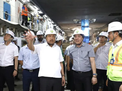 Chủ tịch UBND thành phố Hà Nội kiểm tra một số dự án trọng điểm