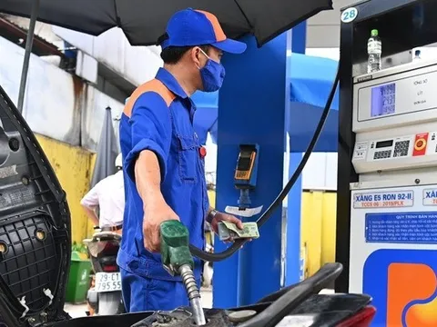 24 doanh nghiệp kinh doanh xăng dầu có dấu hiệu vi phạm