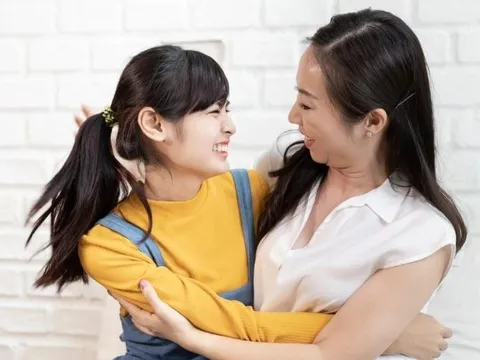 Thể hiện tình cảm khi con đã lớn như thế nào?