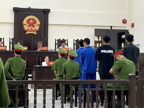 Bình Thuận: 32 năm tù cho nhóm thanh niên coi thường tính mạng người khác