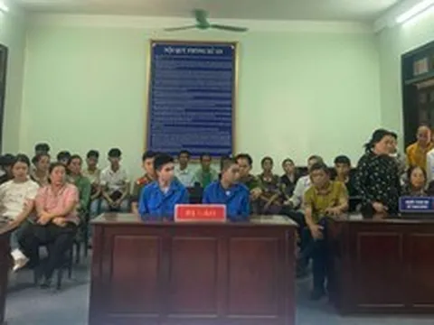 Rủ nhau đi bán ma túy, đôi bạn thân nhận kết đắng