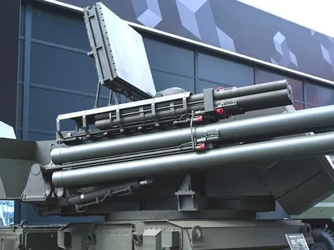 Không phải "giết gà bằng dao mổ trâu", phiên bản Pantsir mới toanh diệt UAV hiệu quả bằng thứ này