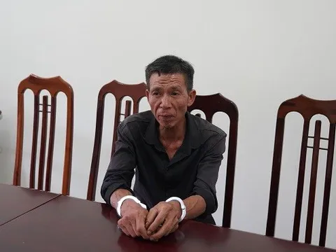 Đang ăn cơm tối, chồng tấn công vợ rồi bỏ trốn