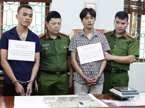 Lai Châu: Phá chuyên án, bắt giữ 2 anh em họ mua bán 9 bánh heroin