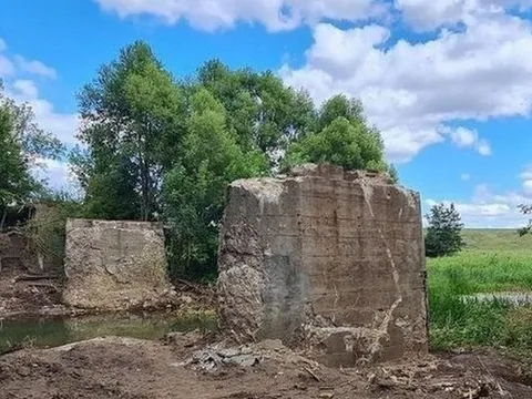 Án Nước ngoài-Luật Việt Nam: Trộm cầu 60 tấn để bán…phế liệu