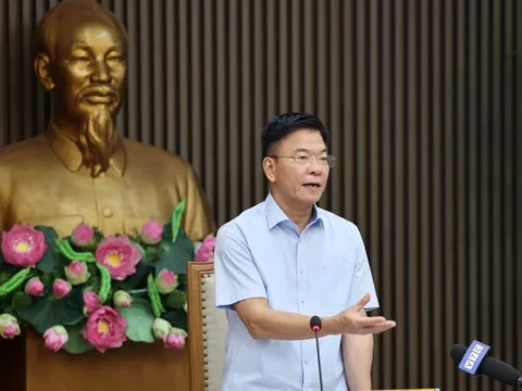 Xử lý nghiêm vi phạm an toàn thực phẩm và truyền thông để cảnh tỉnh