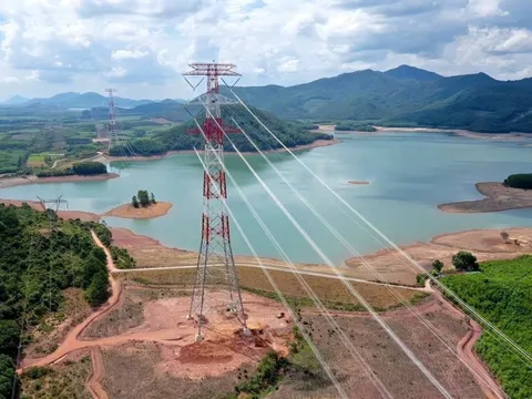 Sẵn sàng đóng điện đường dây 500kV mạch 3 cung đoạn Quảng Trạch – Quỳnh Lưu