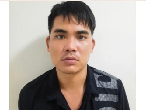 Khởi tố người đi xe máy đâm vào cụ già rồi bỏ trốn