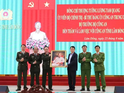 Bộ trưởng Bộ Công an Lương Tam Quang làm việc với Công an tỉnh Lâm Đồng