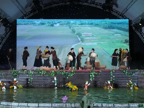 Đặc sắc chương trình nghệ thuật “Phú Thượng in dấu chân Người” với sân khấu rối nước