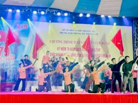 Tuyên truyền lưu động kỷ niệm 79 năm Cách mạng tháng Tám và Quốc khánh 2/9