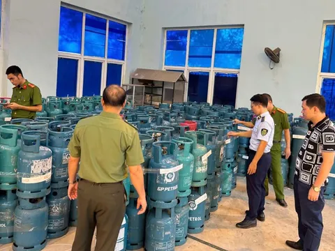 Phát hiện cơ sở chiết gas trái phép tại Bắc Ninh