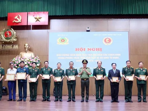 Dựa vào dân để xây dựng phong trào toàn dân bảo vệ an ninh Tổ quốc