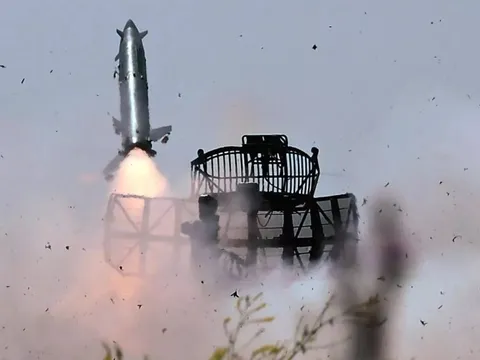 Tên lửa Nga ra "đòn chí mạng", "xé nát" hệ thống HIMARS của Ukraine ở Sumy