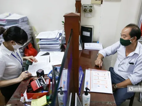 Hoàn thiện chính sách nâng bậc lương với cán bộ, công chức, viên chức