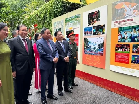 Khai mạc Triển lãm 'Di chúc của Chủ tịch Hồ Chí Minh - giá trị và sức sống trường tồn'