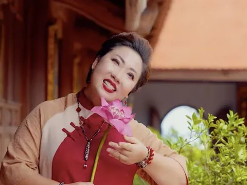 Sao Mai Hiền Anh ra mắt album "Duyên 6" gây quỹ xây nhà tình nghĩa