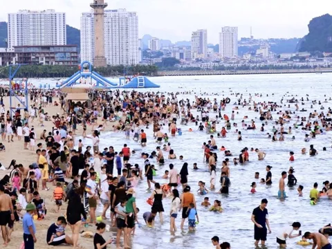 Du lịch Quảng Ninh vượt mốc 1.000 tỷ đồng dịp nghỉ lễ Quốc khánh 2/9