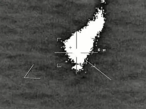 Khoảnh khắc Ukraine tấn công bất thành, bốn thuyền không người lái bị phá hủy