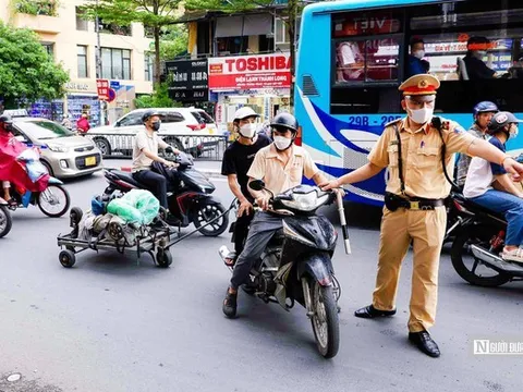 Mức phạt lỗi vượt đèn đỏ, đèn vàng với ô tô và xe máy, biết ngay để tránh