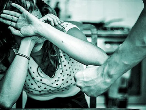 Những nỗi đau từ bạo lực giới