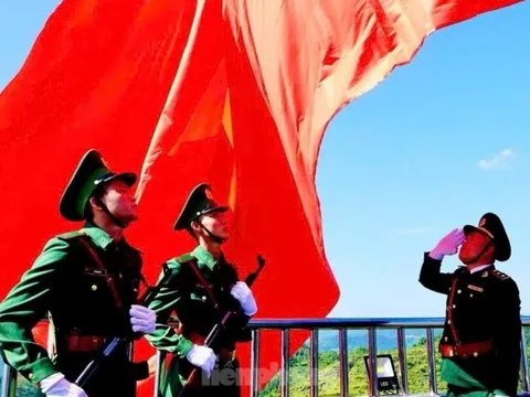 Chùm ảnh: Rực rỡ cờ hoa chào mừng Ngày Quốc khánh