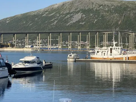 Con tàu chất đầy amoni nitrat khiến Na Uy quan ngại