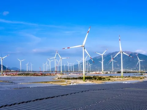 Phó Thủ tướng quyết định thành lập tổ rà soát vướng mắc trong dự án điện