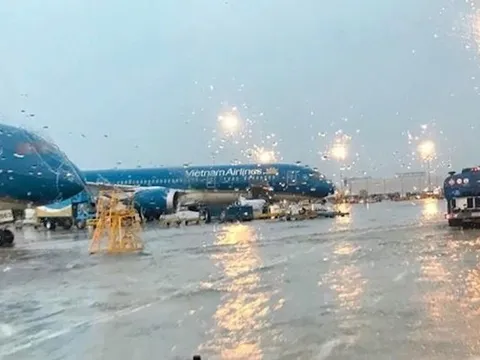 Kéo dài thời gian đóng cửa sân bay Nội Bài