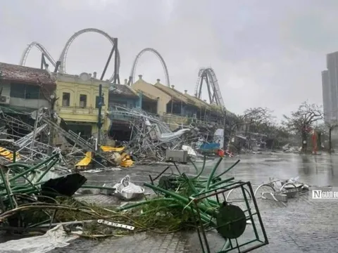 Hải Phòng và Quảng Ninh tan hoang sau bão